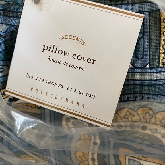 Pottery Barn Accent Pillow Cover Linen Blend Mansfield Pattern 24”x24” - Picture 4 of 5